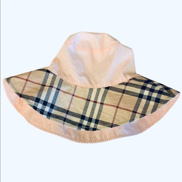Burberry Accessories - ❤️Burberry Bucket Hat!!